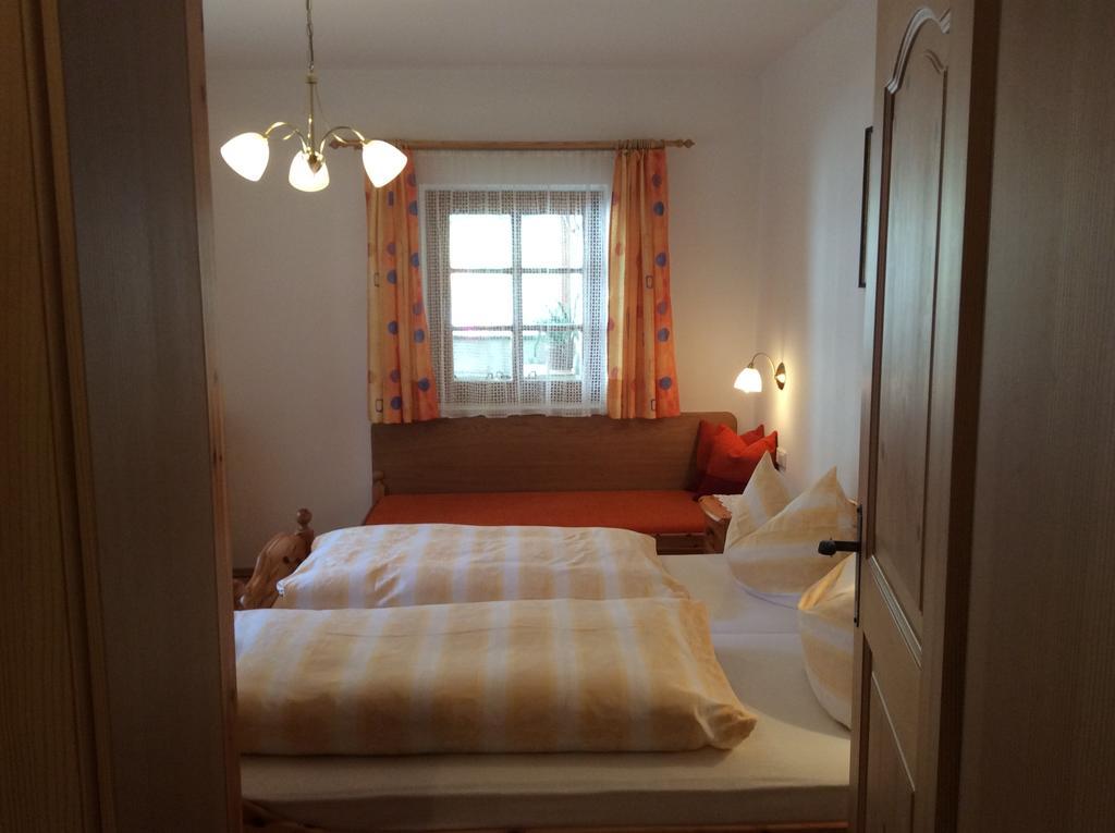 Klammer Gabi Obertilliach Kamer foto